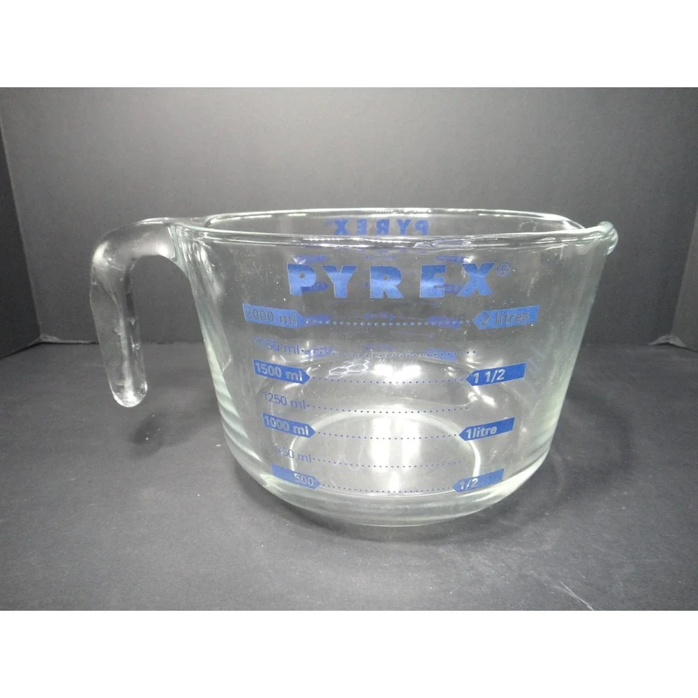 Pyrex vintage glass